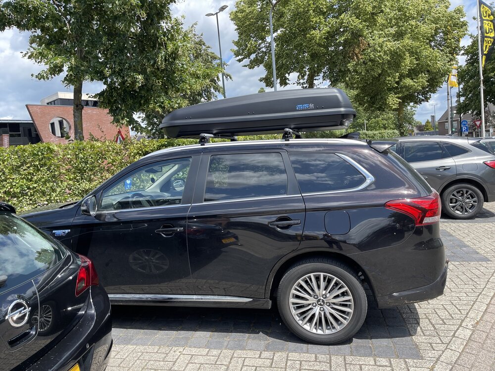 Dakkoffer PerfectFit 500 Liter + dakdragers Bmw X3 SUV 2003 t/m 2010