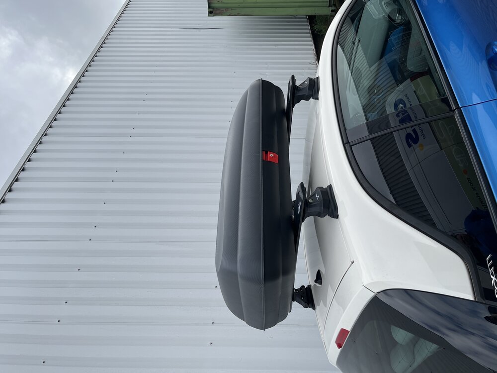 Dakkoffer Artplast 320 Liter + dakdragers Skoda Fabia (zonder glazen dak) 5 deurs hatchback vanaf 2015