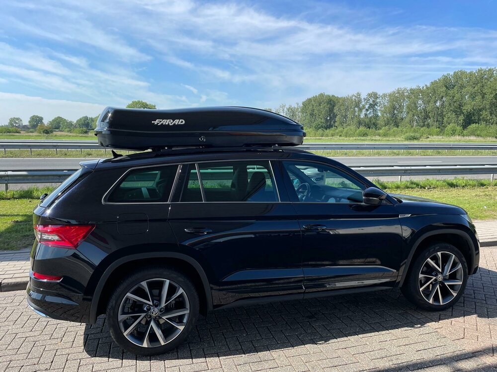 Dakkoffer Farad Marlin 680 hoogglans Zwart 680 liter