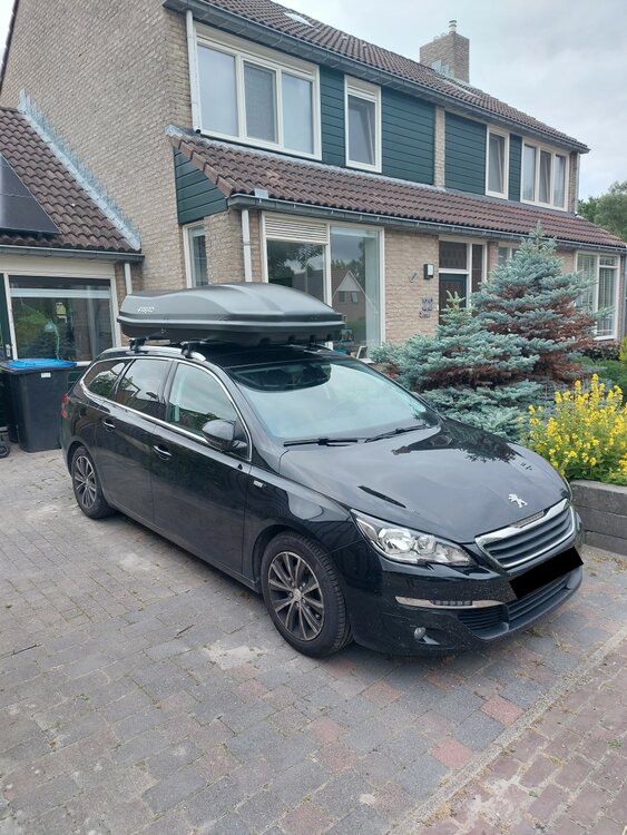 Dakkoffer Farad Marlin 680 Zwart mat 680 liter grootste van NL