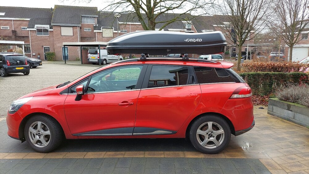 Dakkoffer Farad Marlin 680 Zwart mat 680 liter grootste van NL