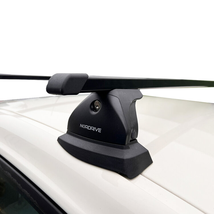 PerfectFit dakkoffer 440 liter + Nordrive dakdragers Citroen C4 5 deurs hatchback 01/2005 t/m 10/2010