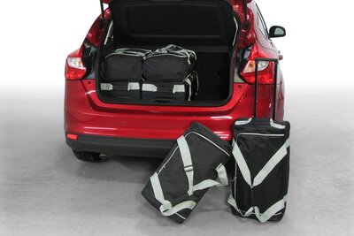 Carbags reistassenset Ford Focus III 5 deurs hatchback 2010 t/m 2018
