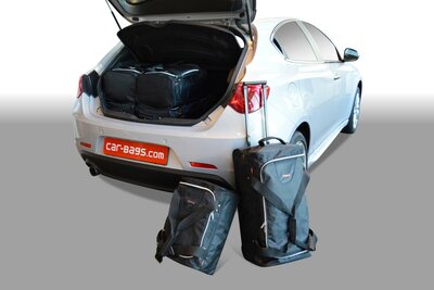 Carbags reistassenset Alfa Giulietta 5 deurs hatchback 2010 t/m 2020