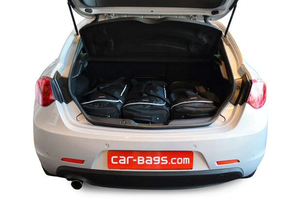 Carbags reistassenset Alfa Giulietta 5 deurs hatchback 2010 t/m 2020