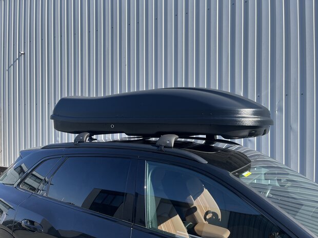 Farad dakkoffer Marlin N7 680 liter - Mat zwart