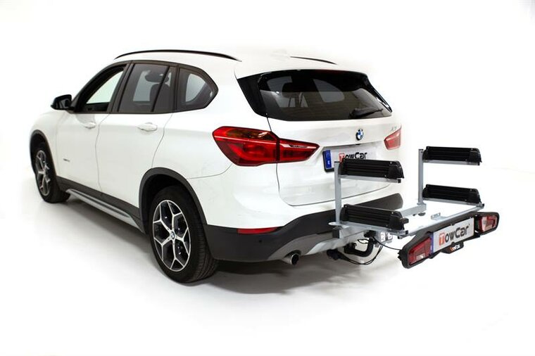 Skidrager trekhaakmontage voor 4 paar ski&#039;s Towcar Aneto