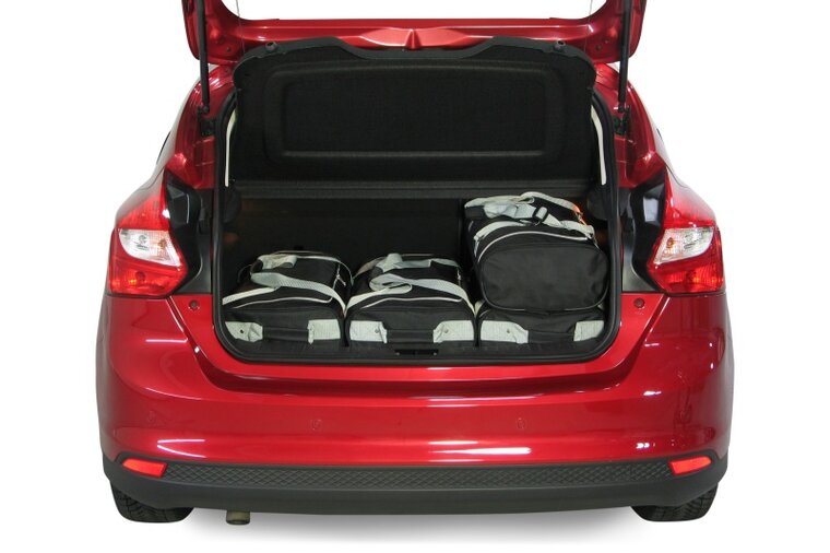 Carbags reistassenset Ford Focus III 5 deurs hatchback 2010 t/m 2018