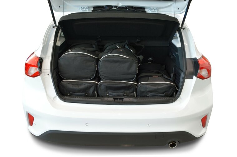 Carbags reistassenset Ford Focus IV 5 deurs hatchback vanaf 2018