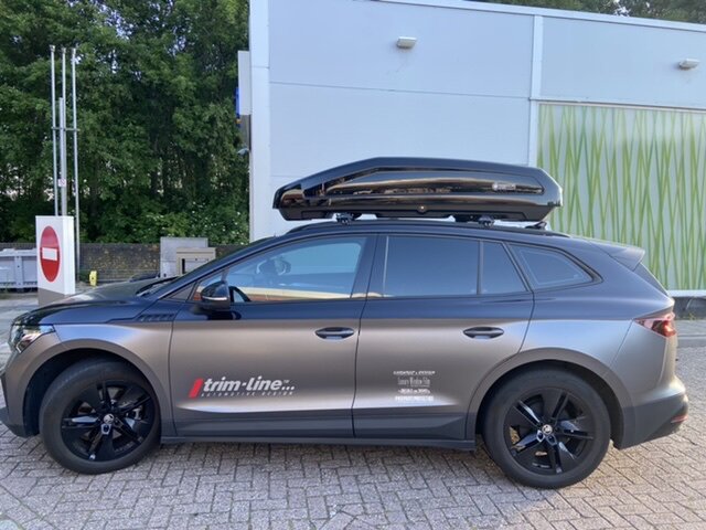 Dakkoffer Modula Evo 550 liter Hoogglans zwart