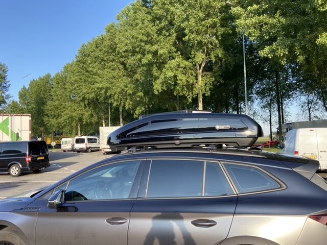 Dakkoffer Modula Evo 550 liter Hoogglans zwart
