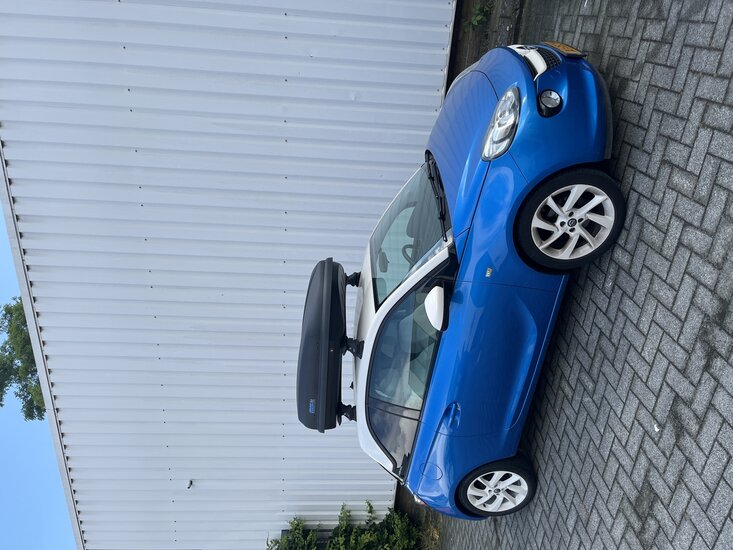 PerfectFit dakkoffer 400 liter + PerfectFit dakdragers BMW X1 vanaf 2023