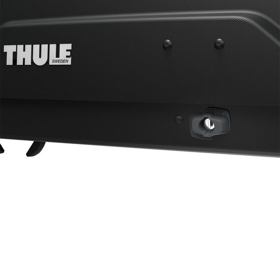 Dakkoffer Thule Force L 450 liter + dakdragers Volvo XC40 vanaf 2018 voor gesloten dakrail