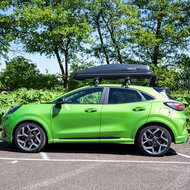 Dakkoffer Hapro Traxer 6.6 Antraciet + dakdragers Ford Puma vanaf 2020 voor gesloten dakrail